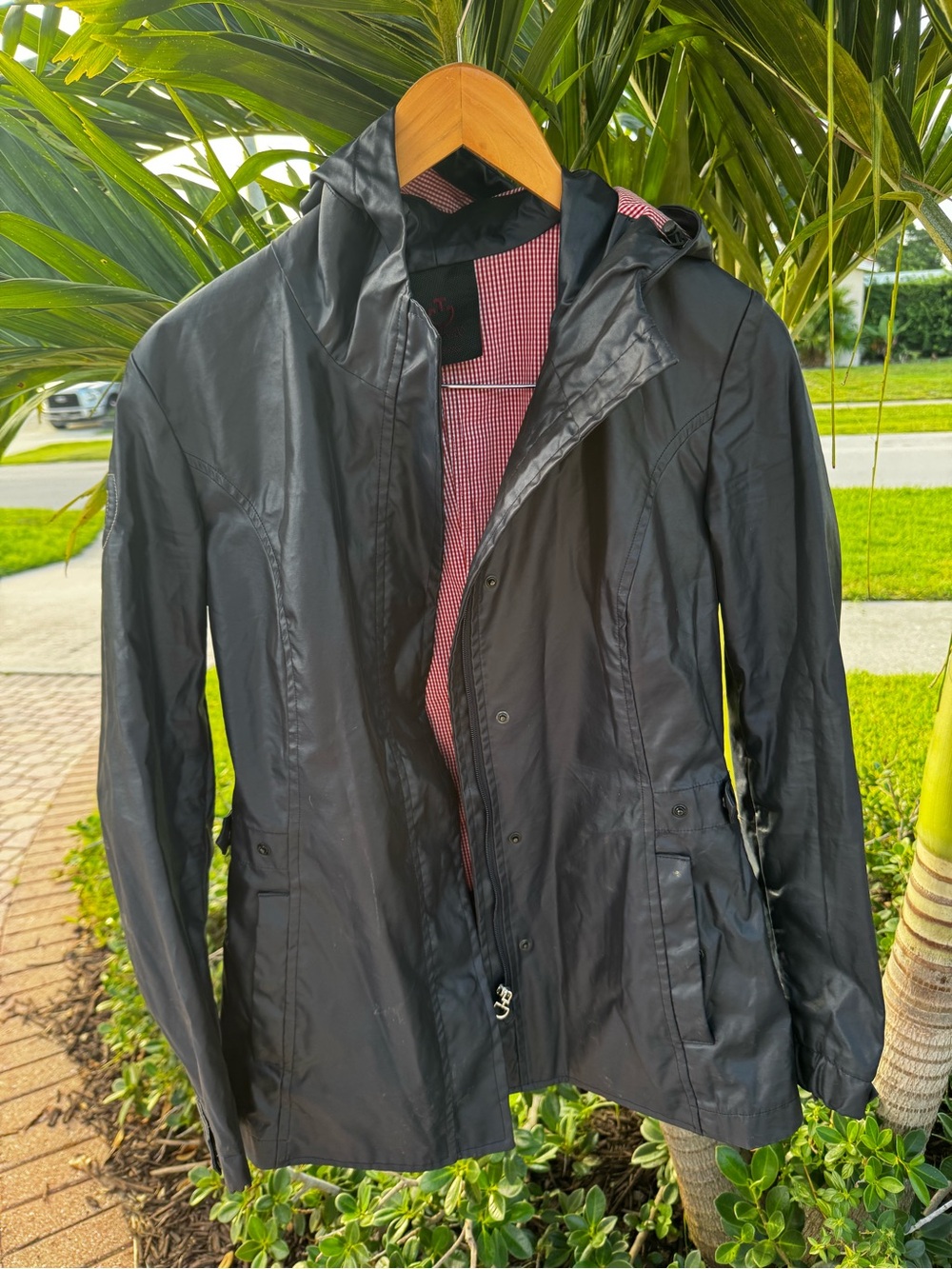 Cavalleria Toscana Selleria GIDO46
Waterproof Hooded Rain Jacket IT 46 Navy Blue